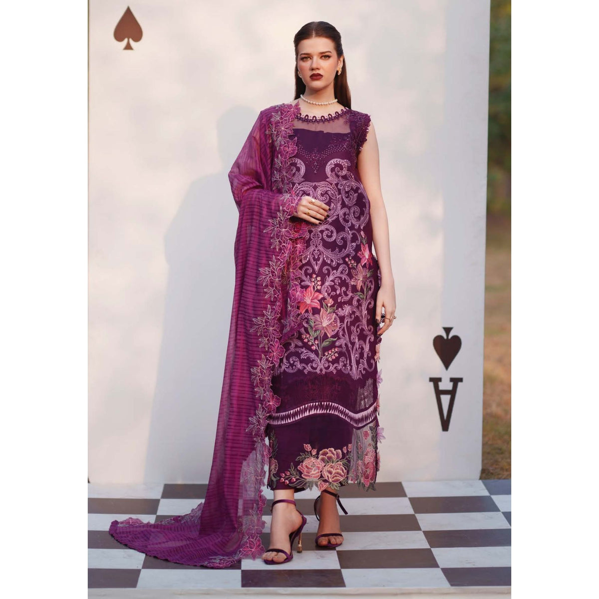 Summer Queen By Parishay