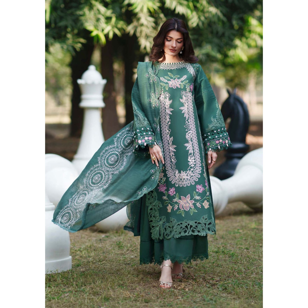 Summer Queen By Parishay