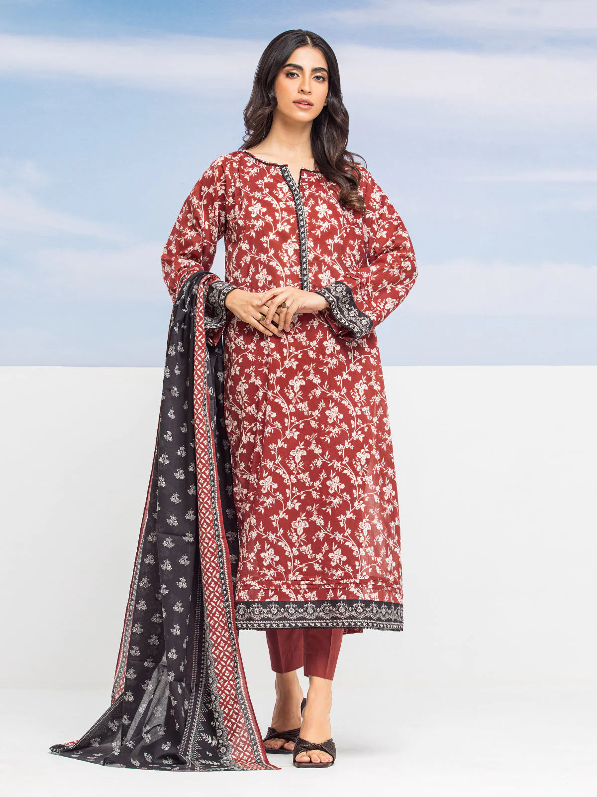 Edenrobe Allure Lawn Unstitched 3Pc Printed Suit EWU24A1-28047