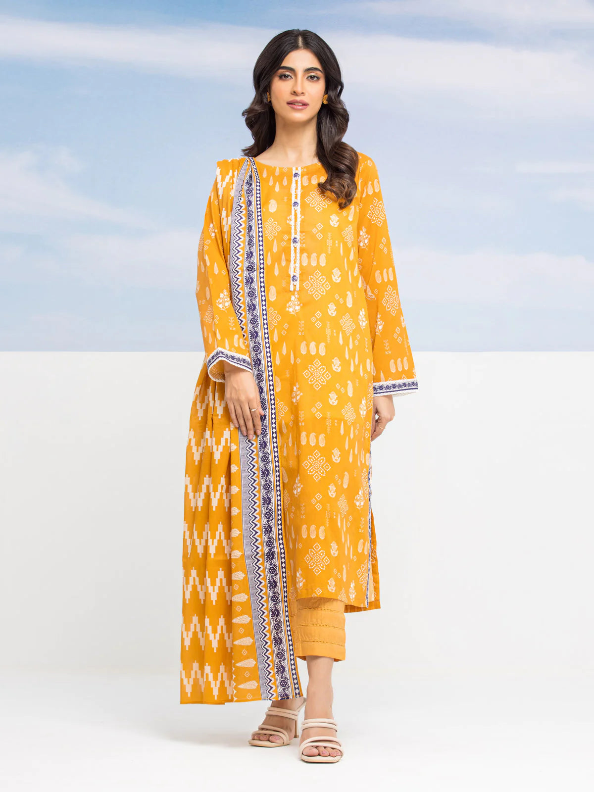 Edenrobe Allure Lawn Unstitched 3Pc Printed Suit EWU24A1-28404
