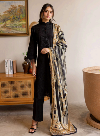 Noya Embroidered Lawn