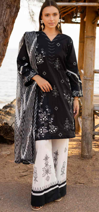 TUSCANY EMBROIDERED Lawn