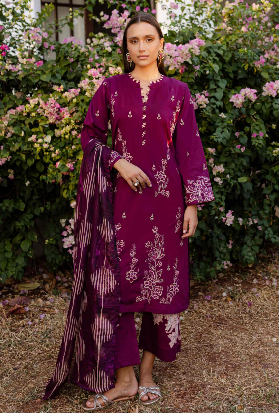 TUSCANY EMBROIDERED Lawn
