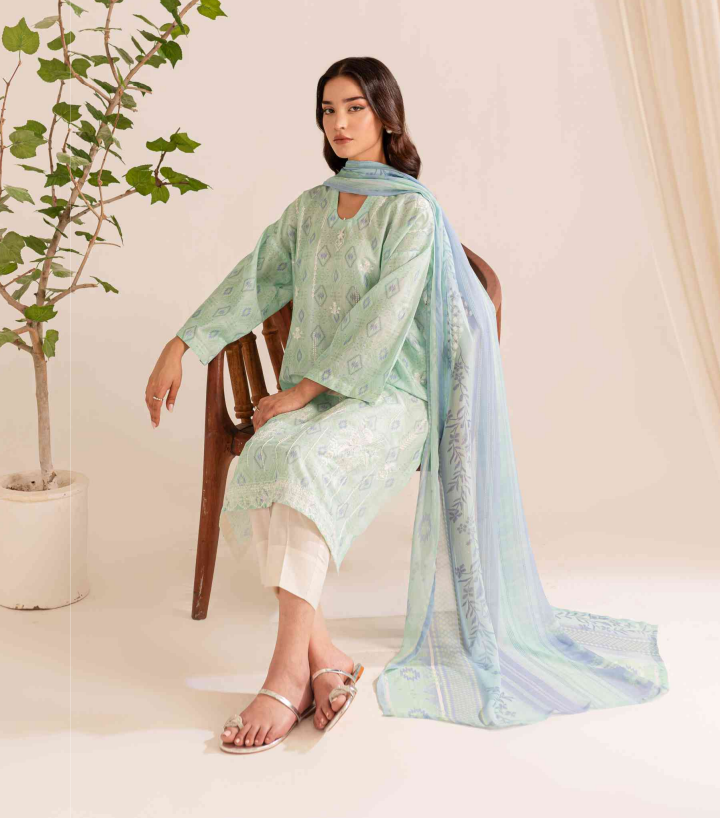 BAYRI Embroidered