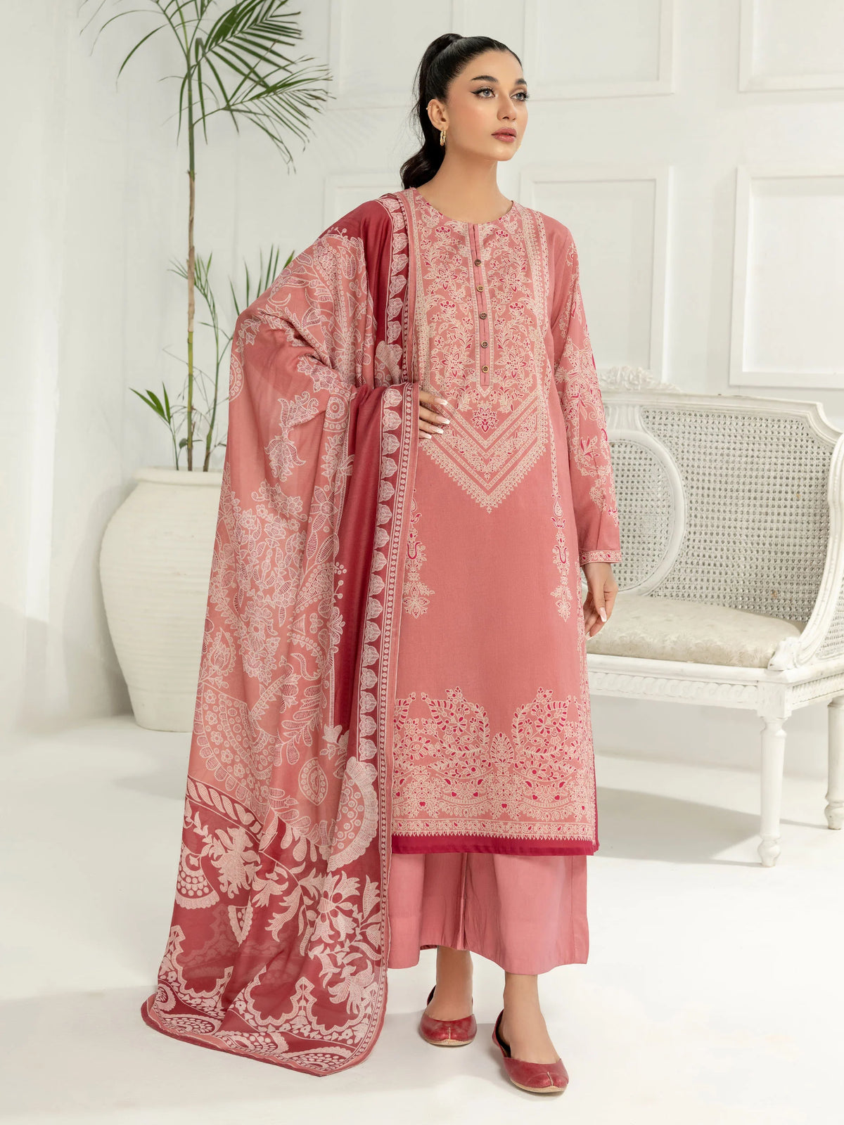 Limelight Printed Lawn Unstitched 3pc Suit U2913SU-3PC-TPK