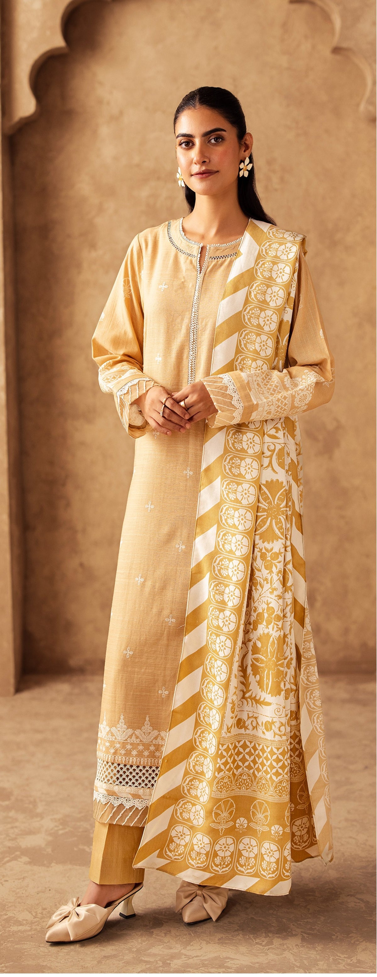Digital Printed Embroidered Khaddar Shirt Digital Printed Pashmina Shawl Dyed Khaddar Trouser