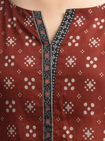 Edenrobe Printed Khaddar 3pc Unstitched Suit Brown  EWU23A3S-27631