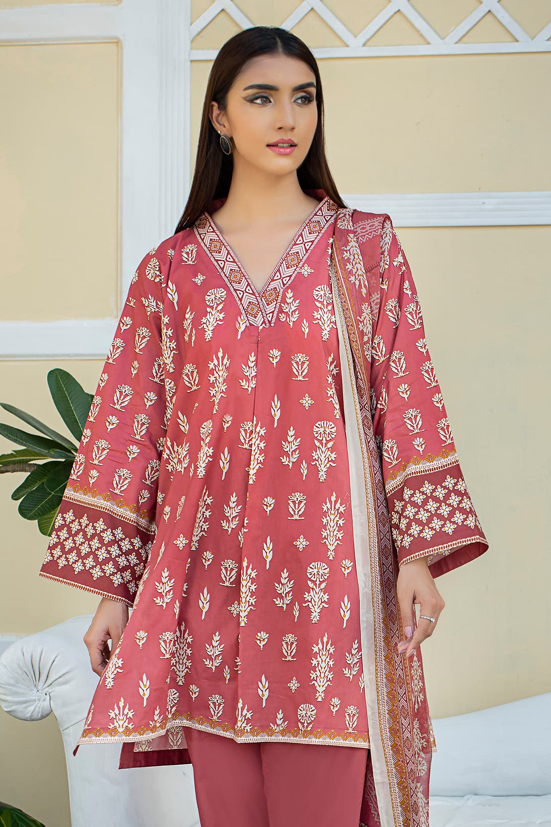 RASHID TEXTILE MIRAL LUXURY PRINTED CAMBRIC 3PC SUIT 8127