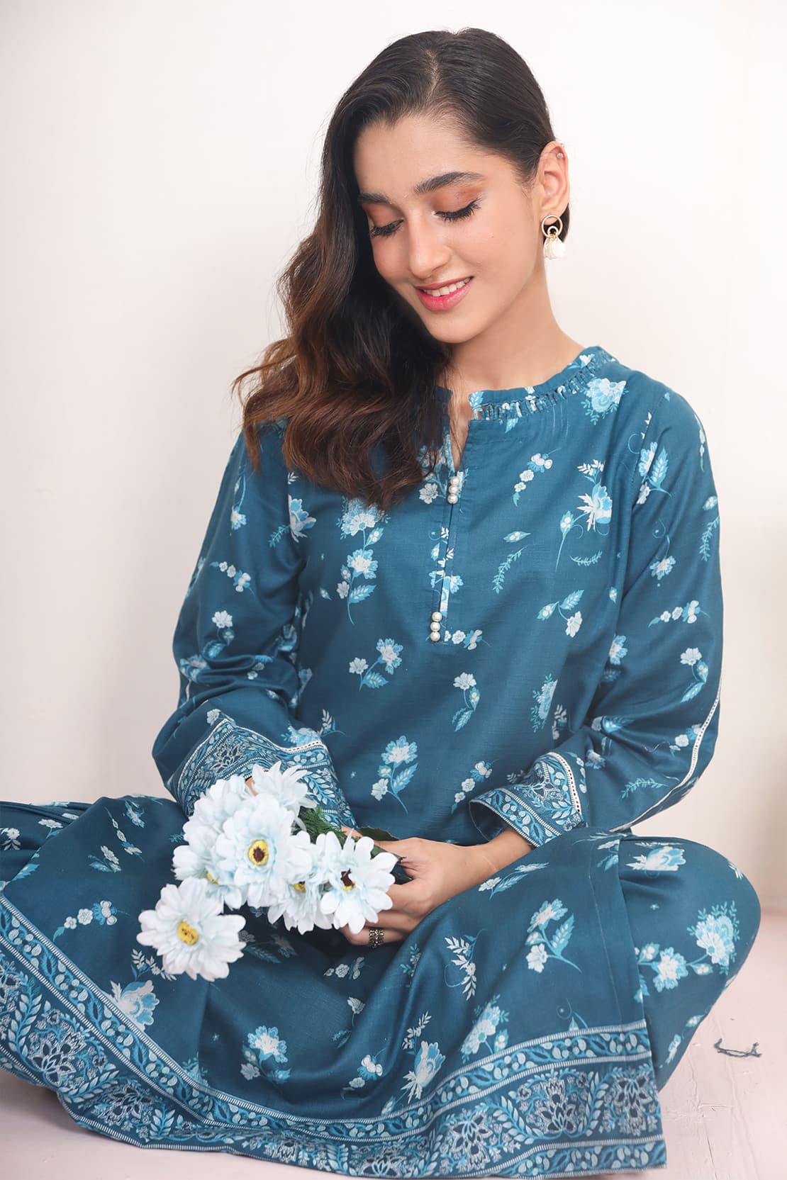 Rashid Textile Regent Digitally Printed Khaddar 2pc Unstitched  D-8336