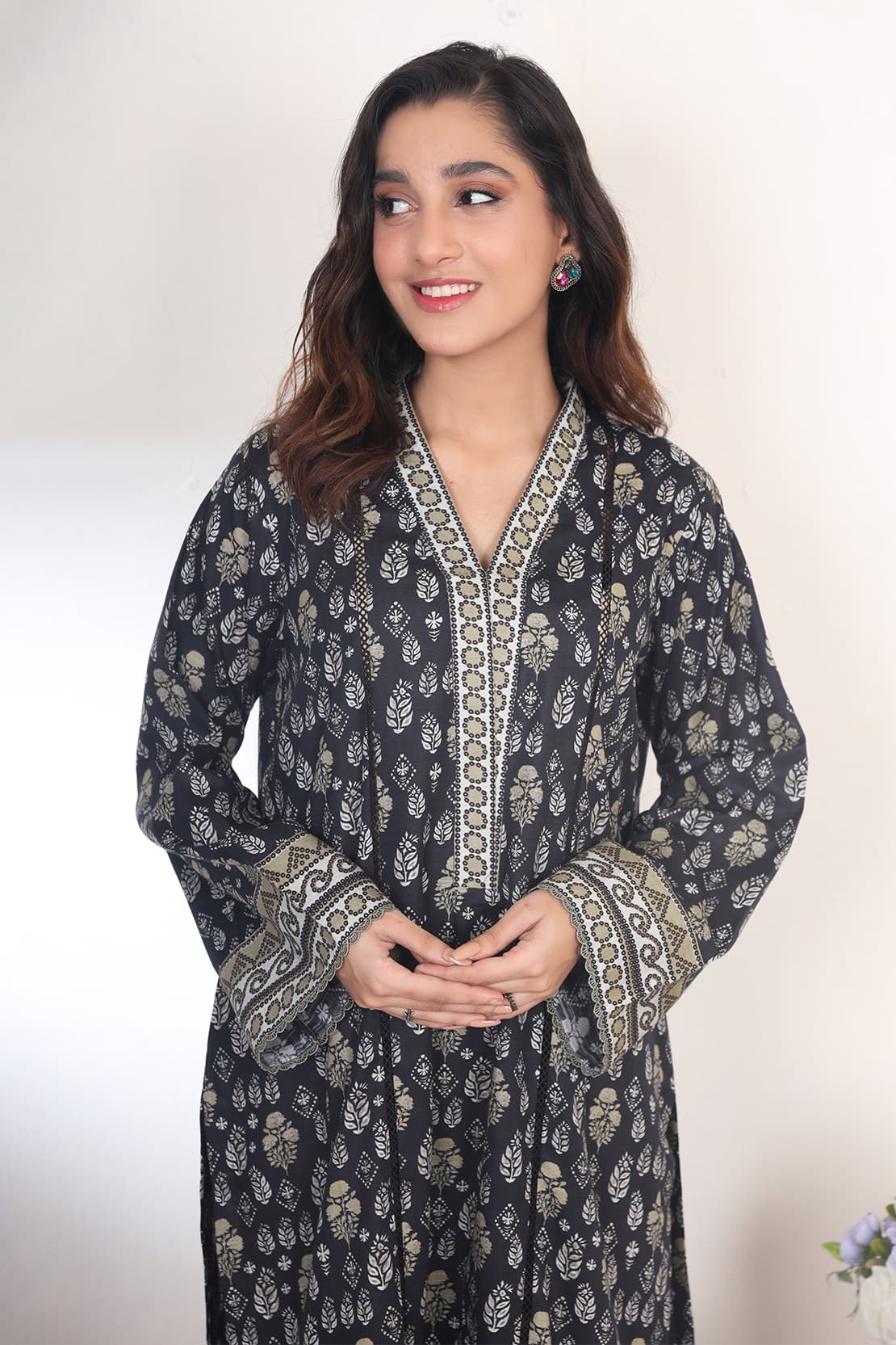 Rashid Textile Regent Digitally Printed Khaddar 2pc Unstitched  D-8339