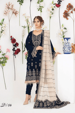 Makhmal E Singhar By Palwasha Embroidered Luxury Velvet Suit D-04