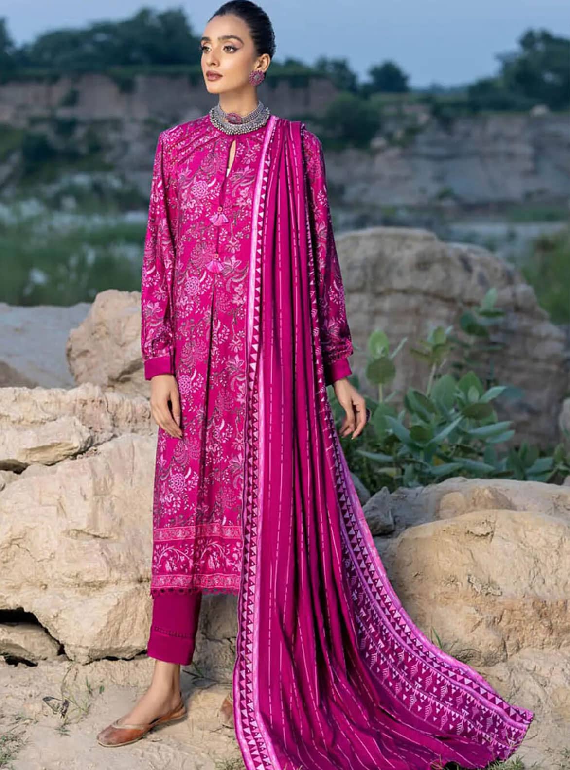 Gul Ahmed 3 Pc Unstiched Linen Dress (GR-12)