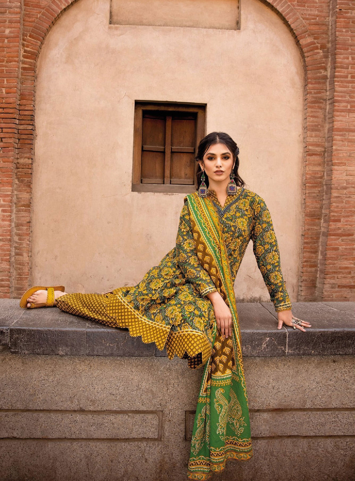 Gul Ahmed Vintage Garden Dress (MS-637)
