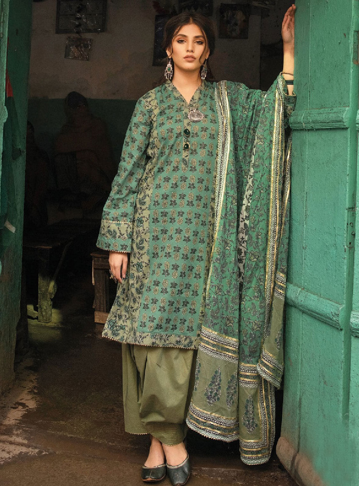 Gul Ahmed Vintage Garden Dress (MS-640)