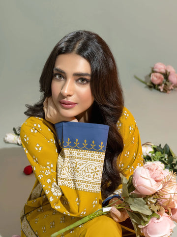 Limelight Winter printed khaddar Unstitched 2pc Suit U2671 Mustard